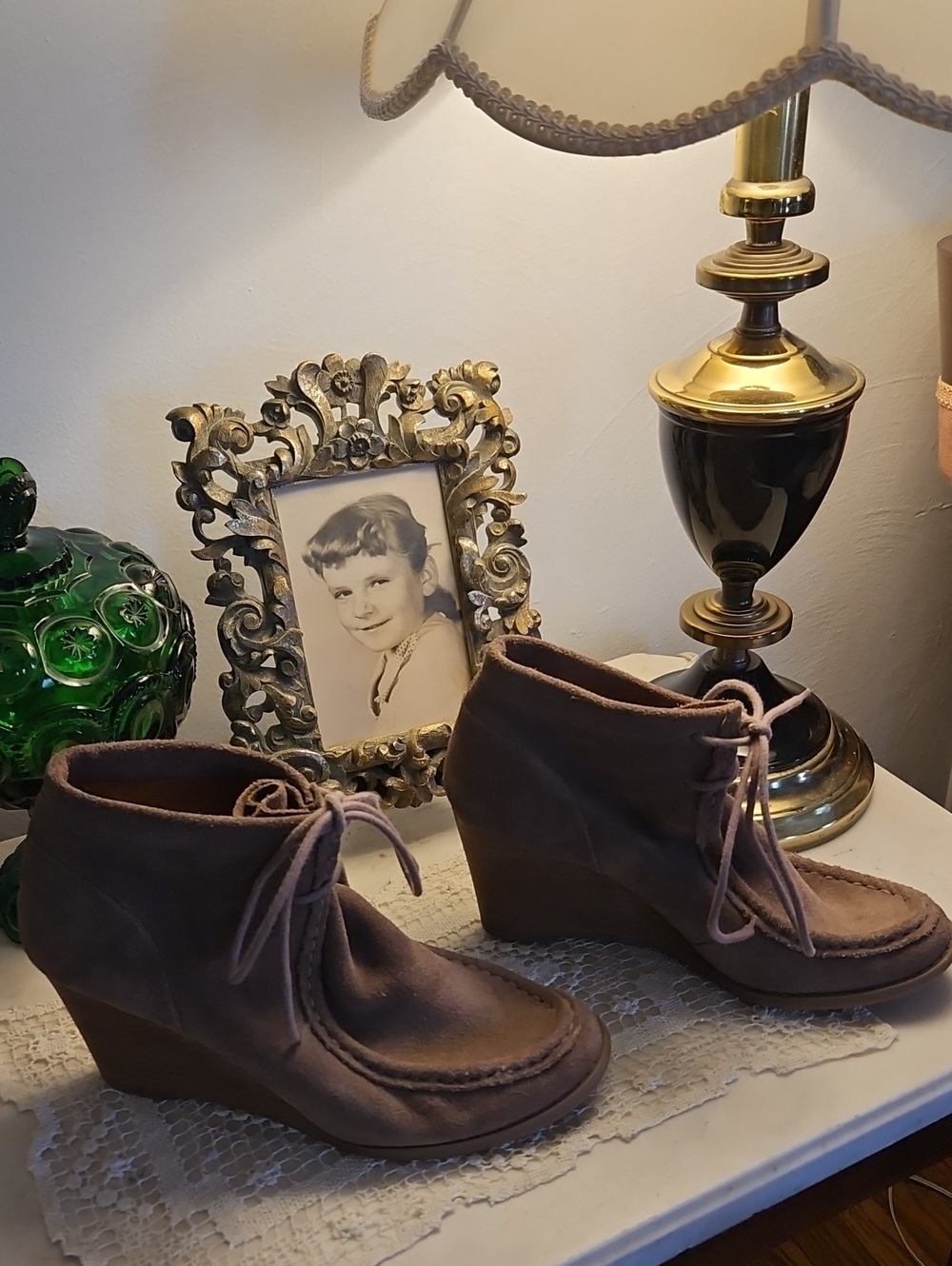 LUCKY BRAND "Sabel" Suede Lace Up Wedge Booties Taupe      Sz 9M EUC